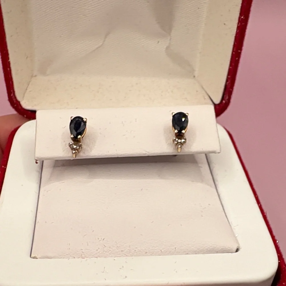 Beautiful 10K Gold Genuine Sapphire and Diamond Chip Teardrop Stud Earrings - Picture 2 of 11